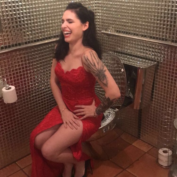 Meet your Posher, Samantha - Picture 3 of 4